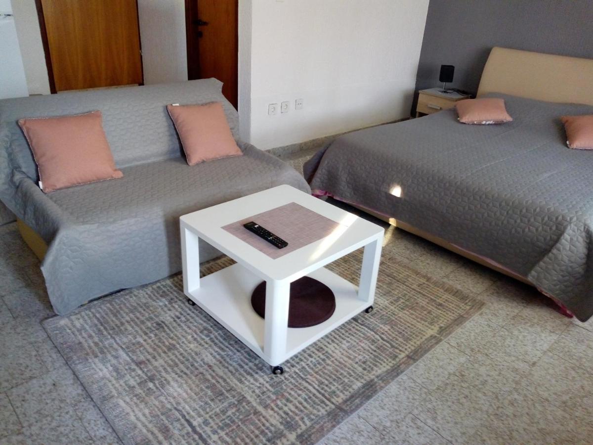 Apartmani Alma Pula Buitenkant foto