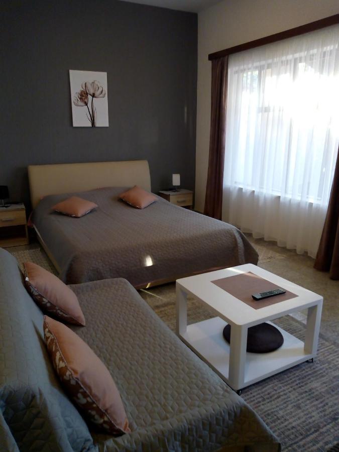 Apartmani Alma Pula Buitenkant foto