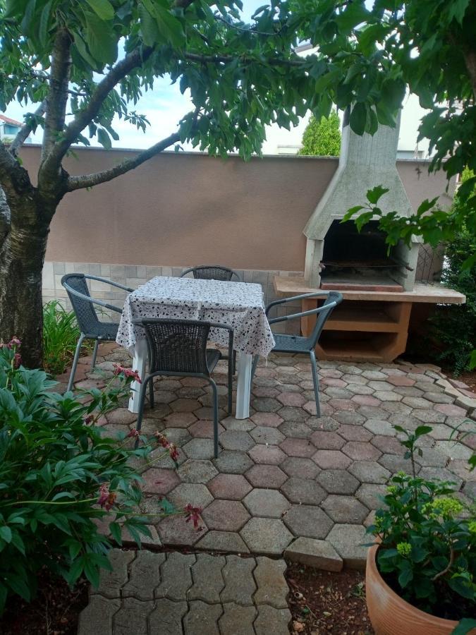 Apartmani Alma Pula Buitenkant foto