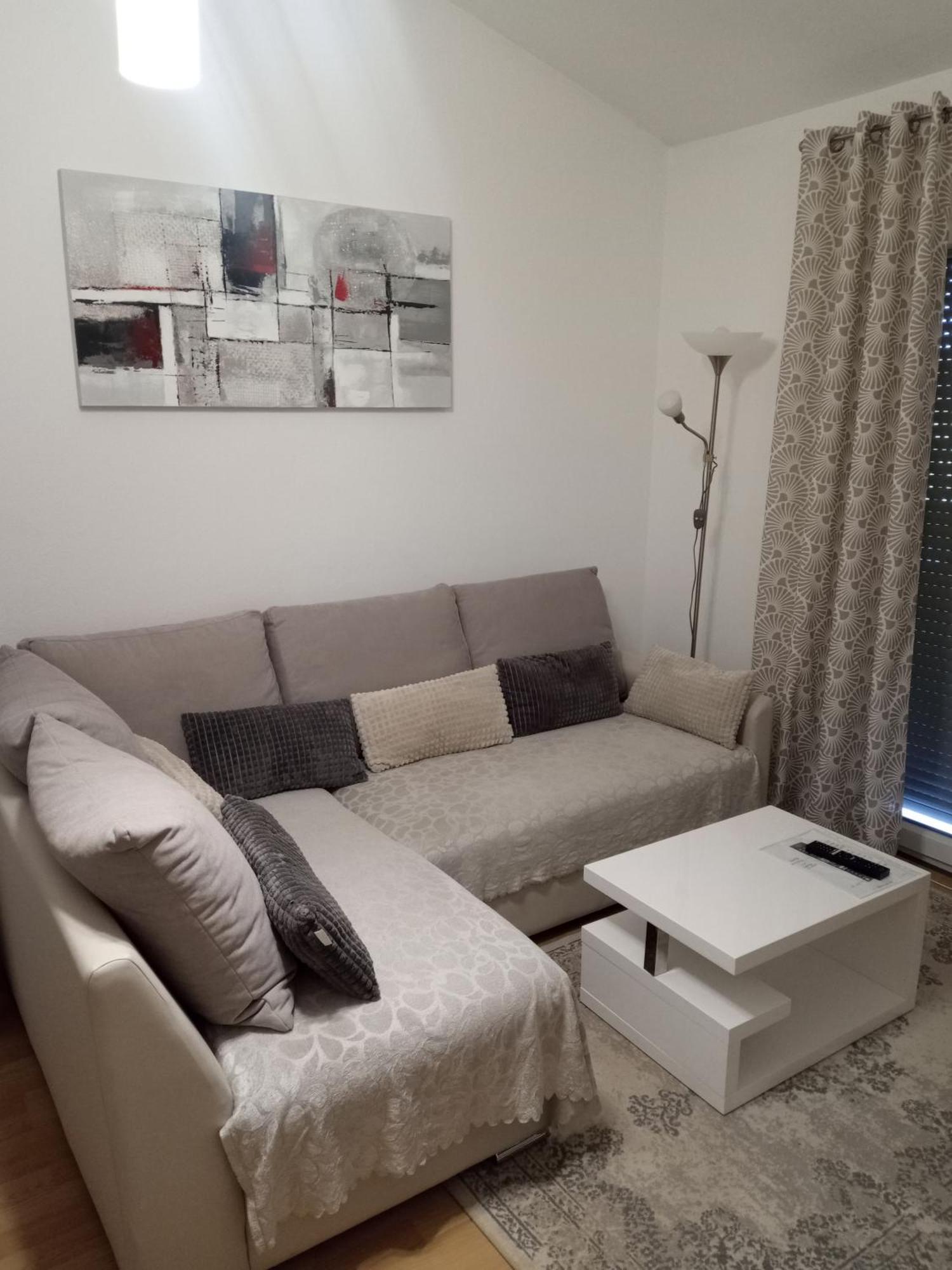 Apartmani Alma Pula Buitenkant foto