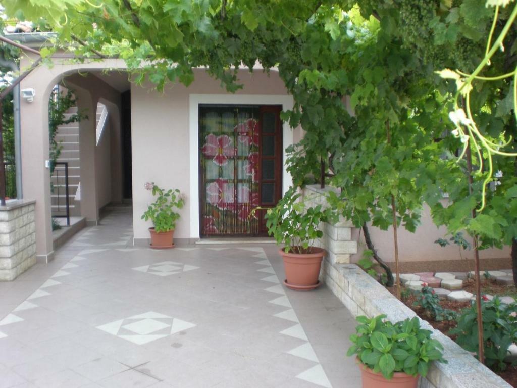 Apartmani Alma Pula Buitenkant foto